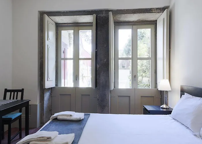 Ox B Arts Apartament *