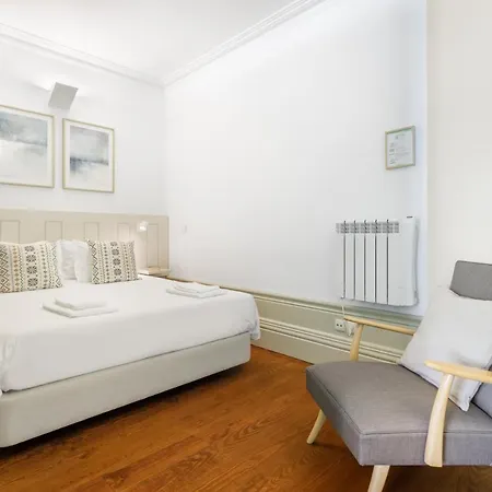 Ox B Arts Apartmán *