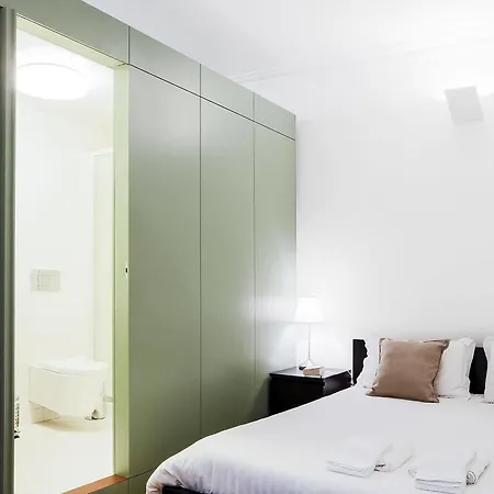 Ox B Arts Apartmán *