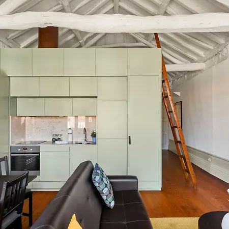 Ox B Arts Apartmán